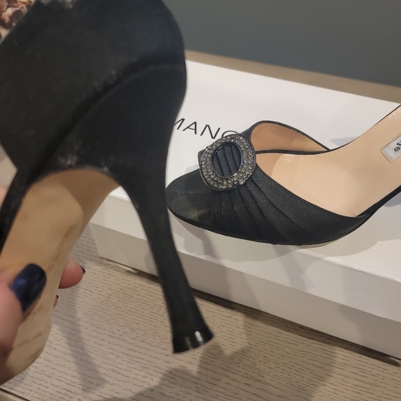 Manolo Blahnik Shoes - Picture 4 of 5